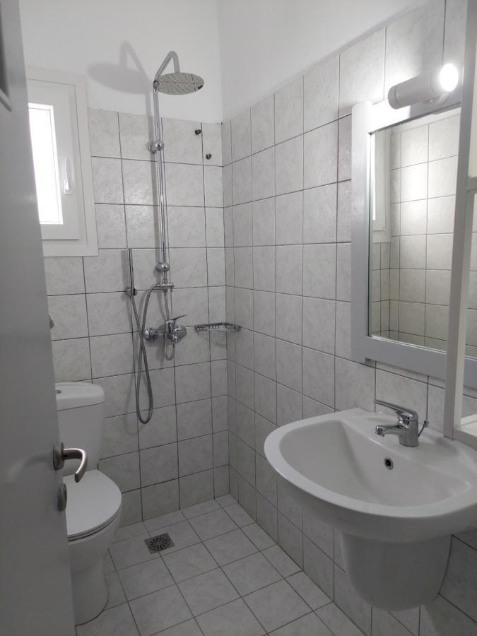 Styfilia Beachfront Apartments Platis Gialos  외부 사진