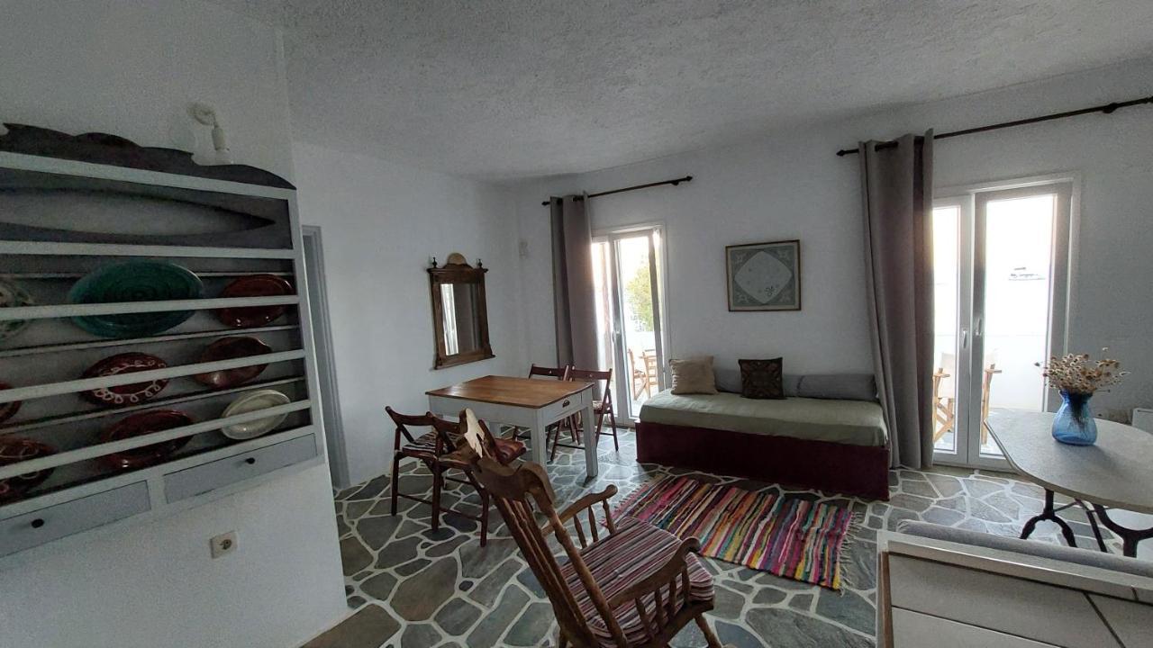 Styfilia Beachfront Apartments Platis Gialos  외부 사진