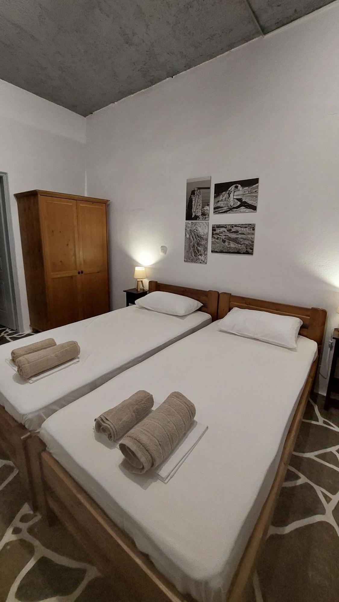 Styfilia Beachfront Apartments Platis Gialos  외부 사진